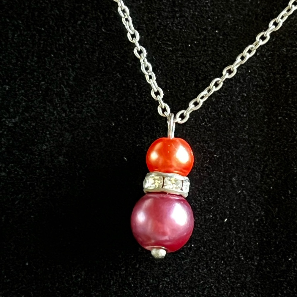 3 piece set- pendant necklace and dangling earrings - Picture 4 of 6